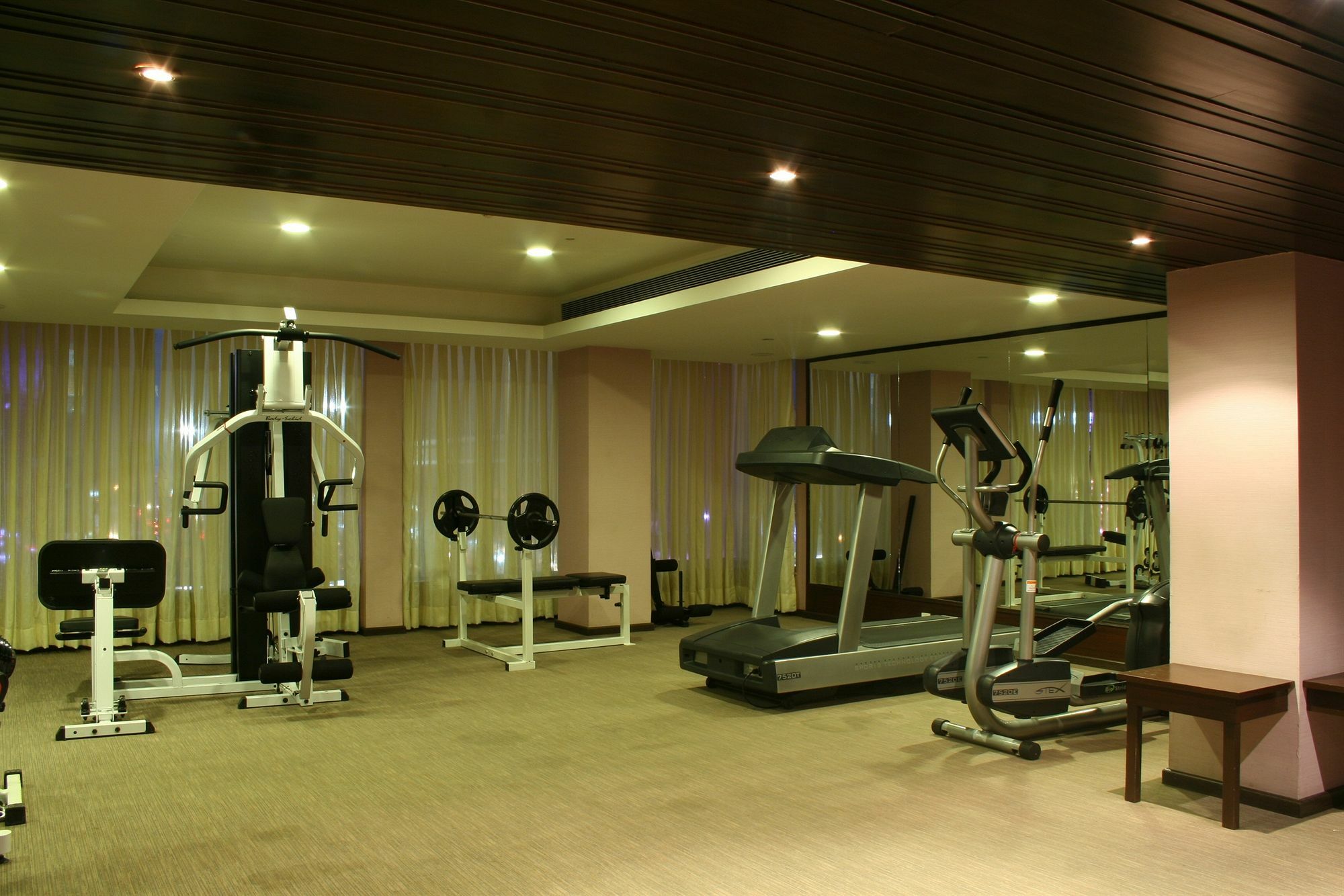 Mosaic Hotel, Noida Facilities photo